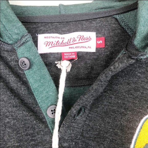 Mitchell & Ness Men’s Green Bay Packers Hooded Lightweight Shirt NWT - Picture 4 of 8